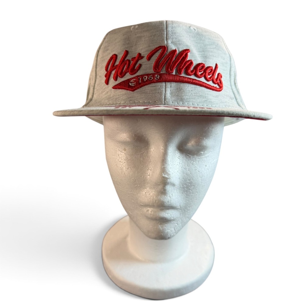 Hot Wheels Gray Heather Snapback Hat Red Embroidered Racing Logo Cap OSFM NEW